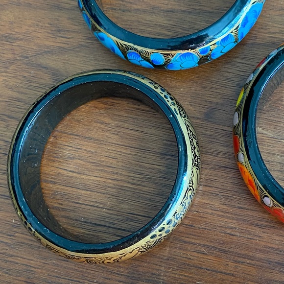 NWT Beautifully Hand Painted Gold & Black Boho Wood Bracelet Bangle - Picture 4 of 8